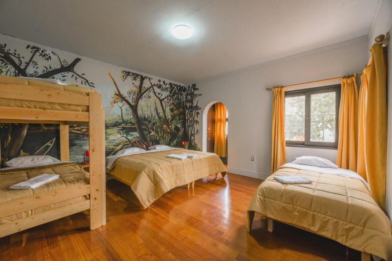 Qx Miraflores Hostel Lima Bagian luar foto