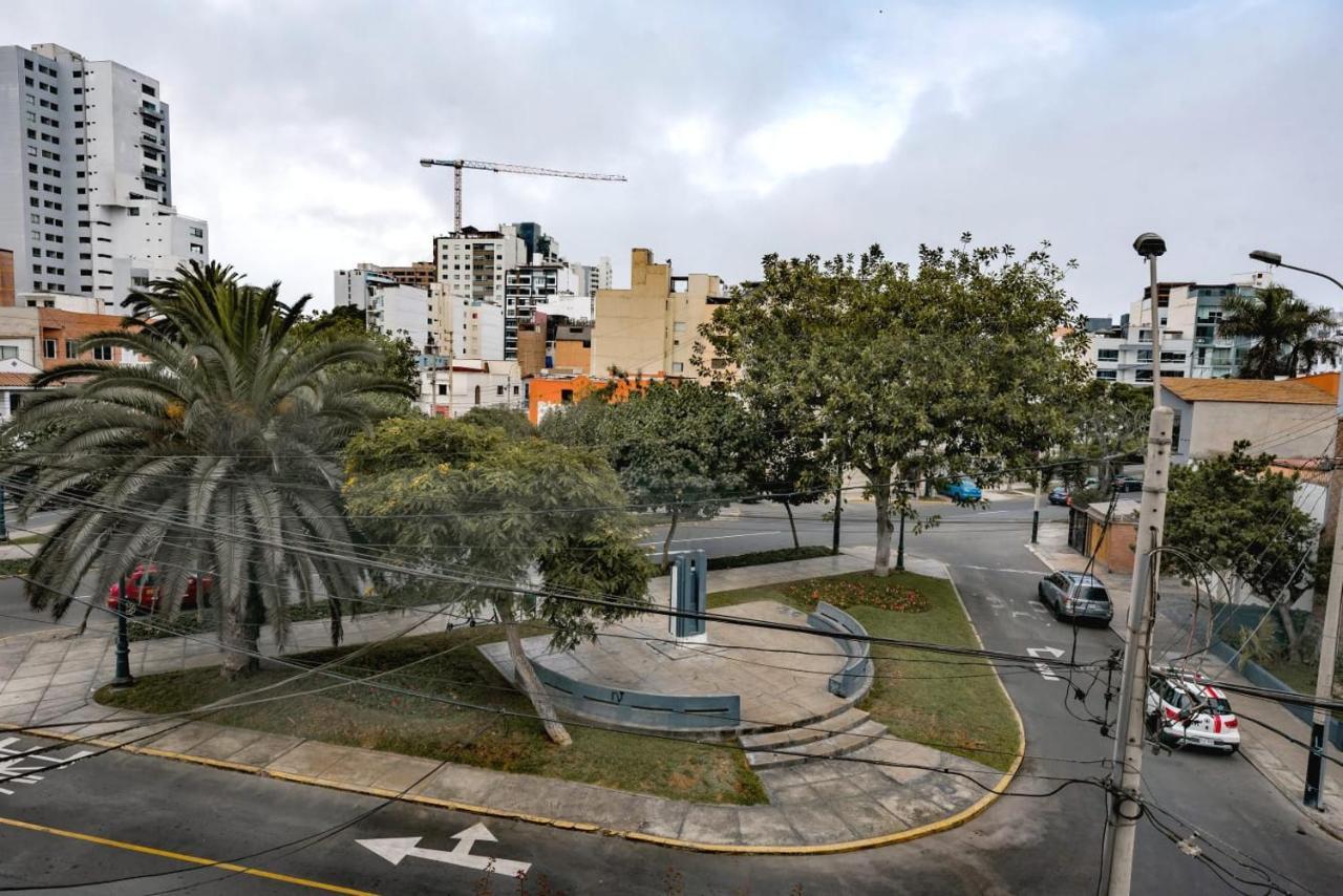 Qx Miraflores Hostel Lima Bagian luar foto