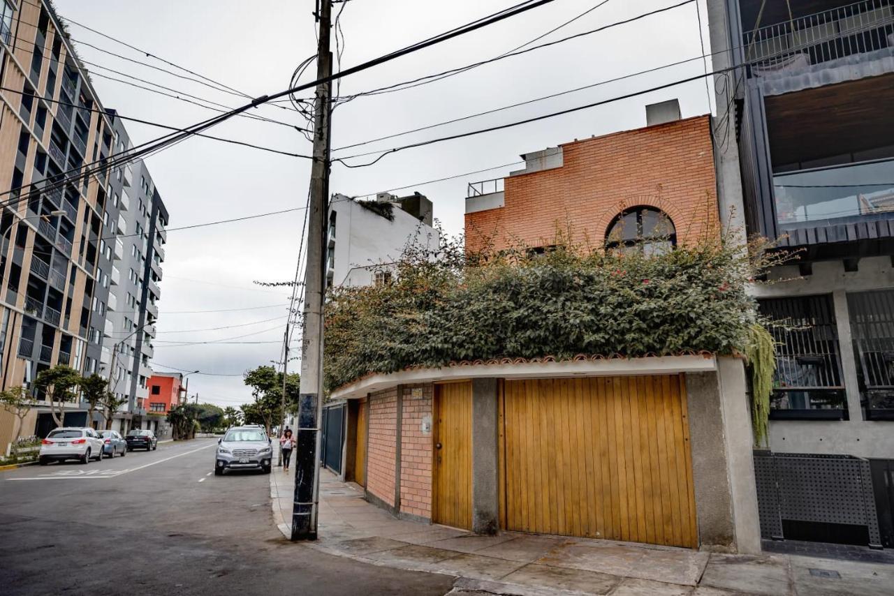 Qx Miraflores Hostel Lima Bagian luar foto